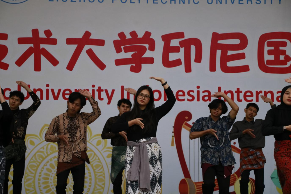 传统印尼舞蹈表演 传统印尼舞蹈表演