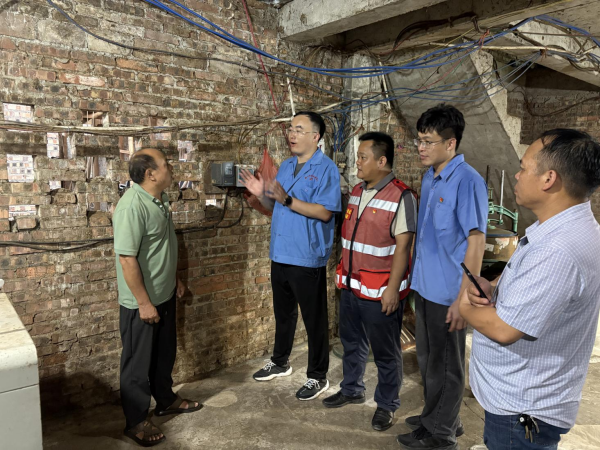 为个体茶厂设备做“义诊”