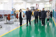 自治区政府副主席黄俊华莅临bb贝博调研