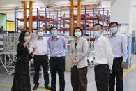 自治区教育厅厅长刘友谊莅临bb贝博调研指导工作