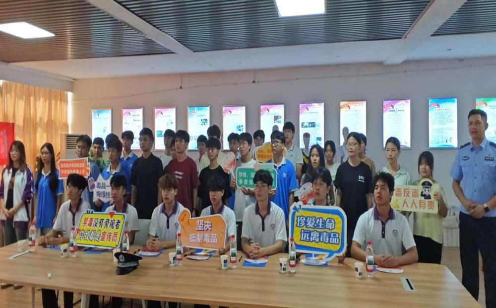 fd704bd798f8f044e52cf537c81a4d0