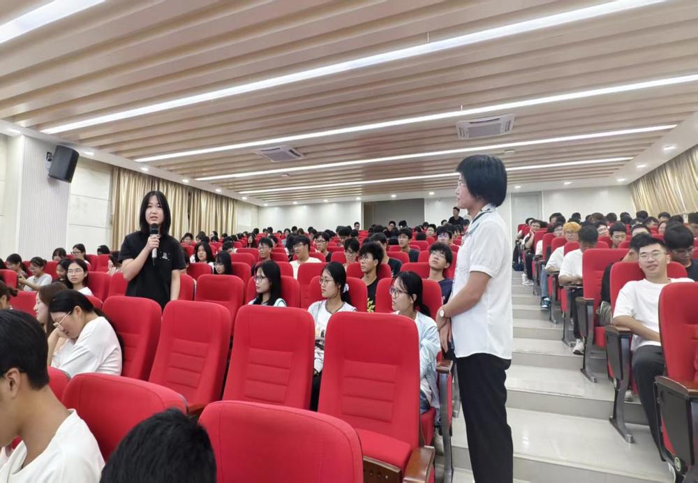 09701ff2256b4d49b5264245d8626e36