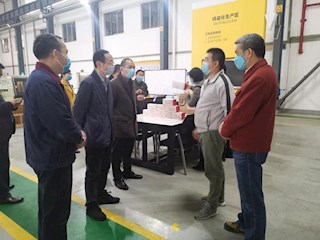 暖！浓浓母校情，深深学子意——校友企业向bb贝博捐赠口罩