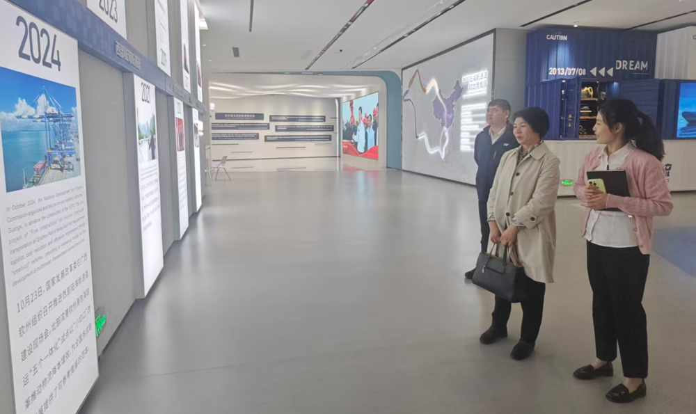 陈冬玲一行走访参观企业