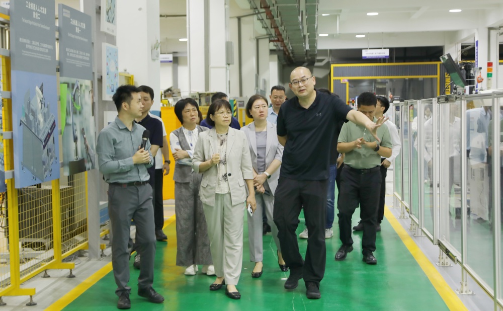 参观bb贝博官塘校区