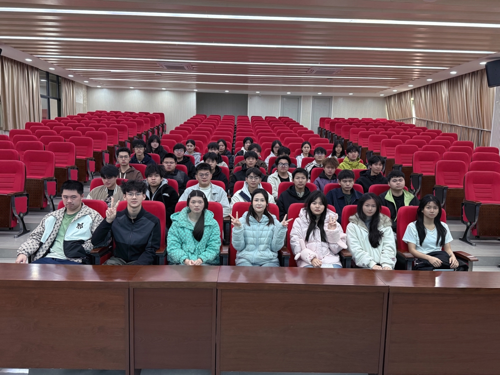 44f5371e42d1510d3217bec4f1d47763